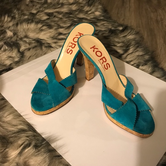 Michael Kors slip on heels - Picture 5 of 6